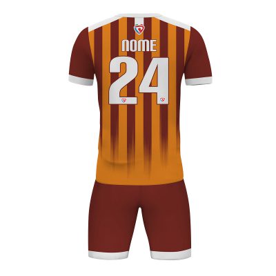 divisa-personalizzata-calcio-rigato-2